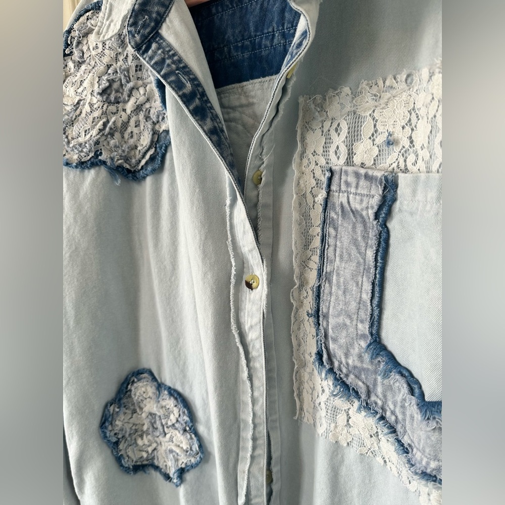 NWOT🤍Oli & Hali Floral Lace Patchwork Lightweight Denim Jacket Small Blue - Picture 6 of 8
